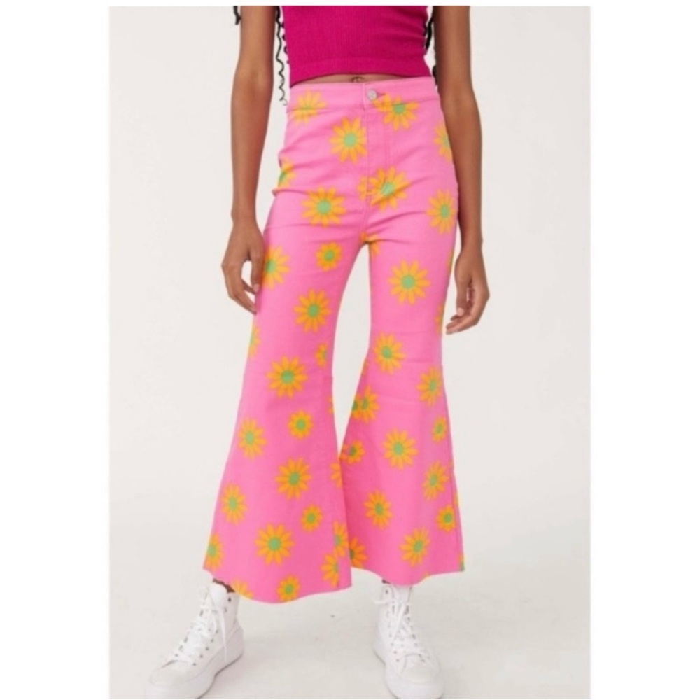 NWT Free People Youthquake Printed Crop Flare Jeans in Lipstick combo